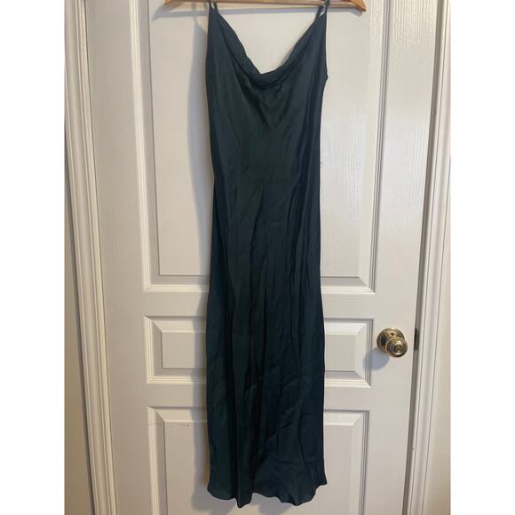 Zara Hunter green long “satin” dress with adjustable spaghetti straps - Picture 3 of 4